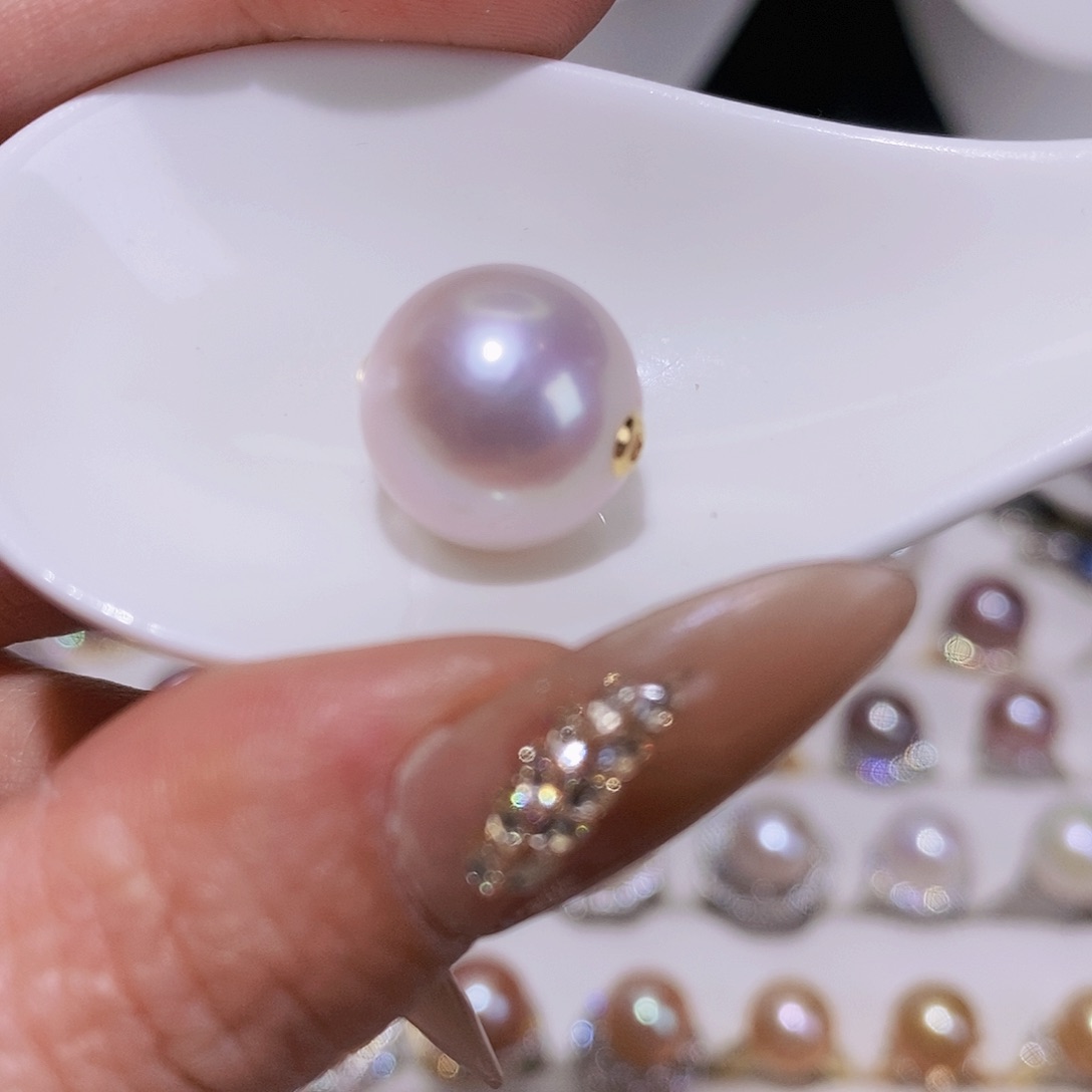 淡水珍珠颈饰18K金镶嵌