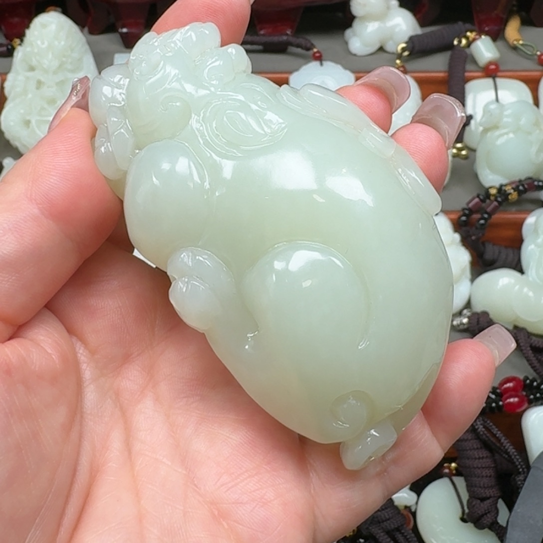 秦***生和田玉未镶嵌摆件