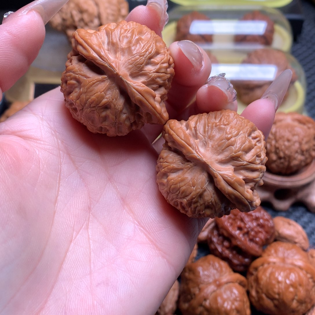 文玩核桃把件40全品宫灯