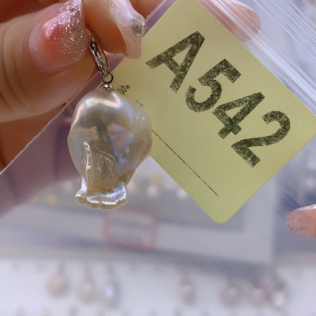 淡水珍珠颈饰未镶嵌