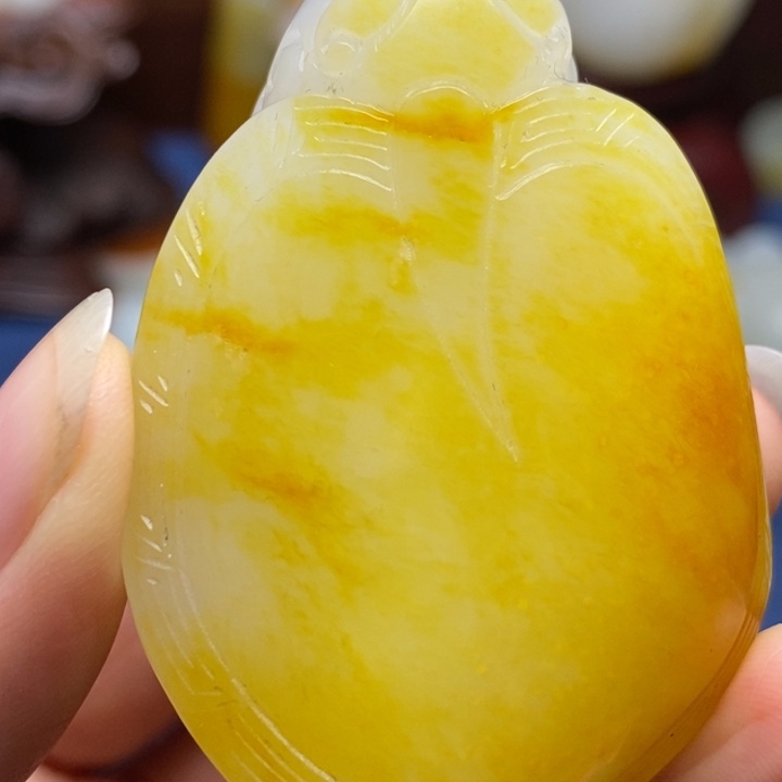 乐***诚昆仑山天然奇石。         