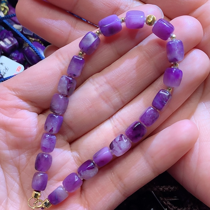 【闪购商品】苏纪石（舒俱来）手链18K金镶嵌不**心