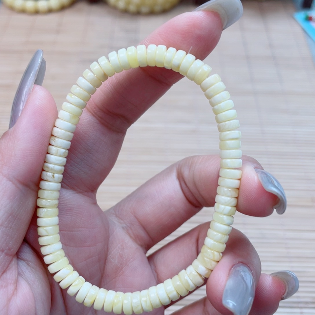 未镶嵌蜜蜡裸石蜜蜡59