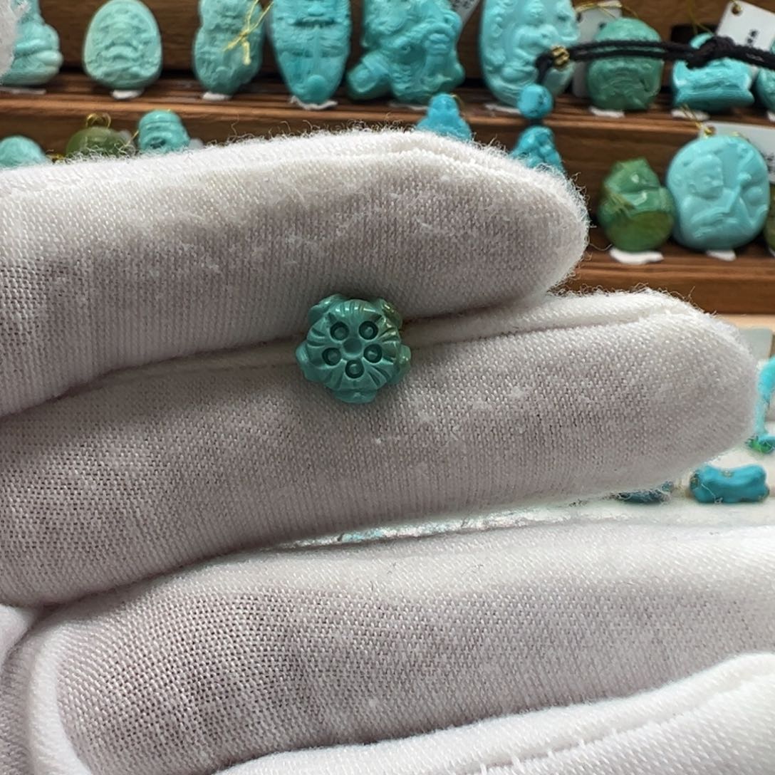 绿松石未镶嵌莲花8.4mm