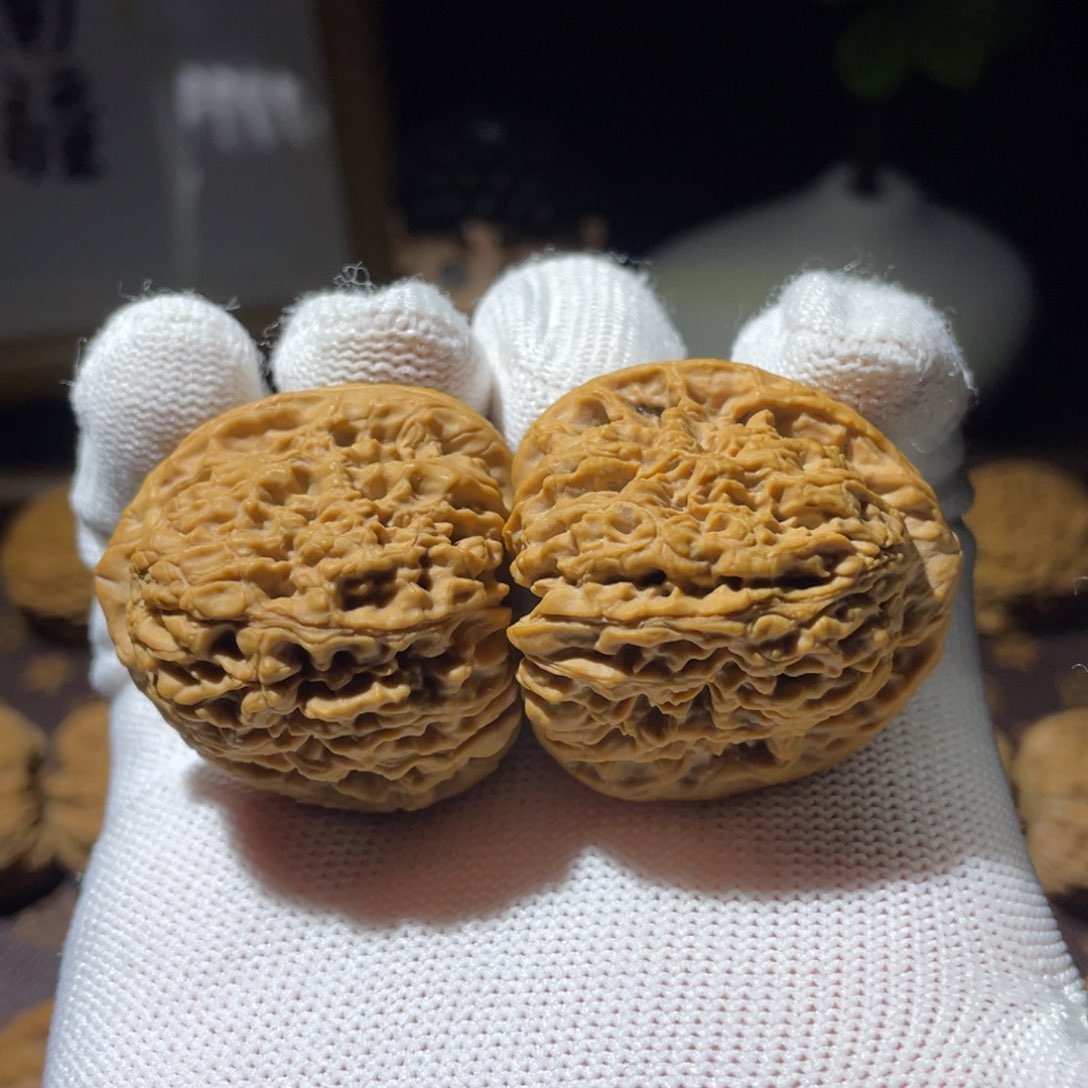 文玩核桃吊坠没***?核桃