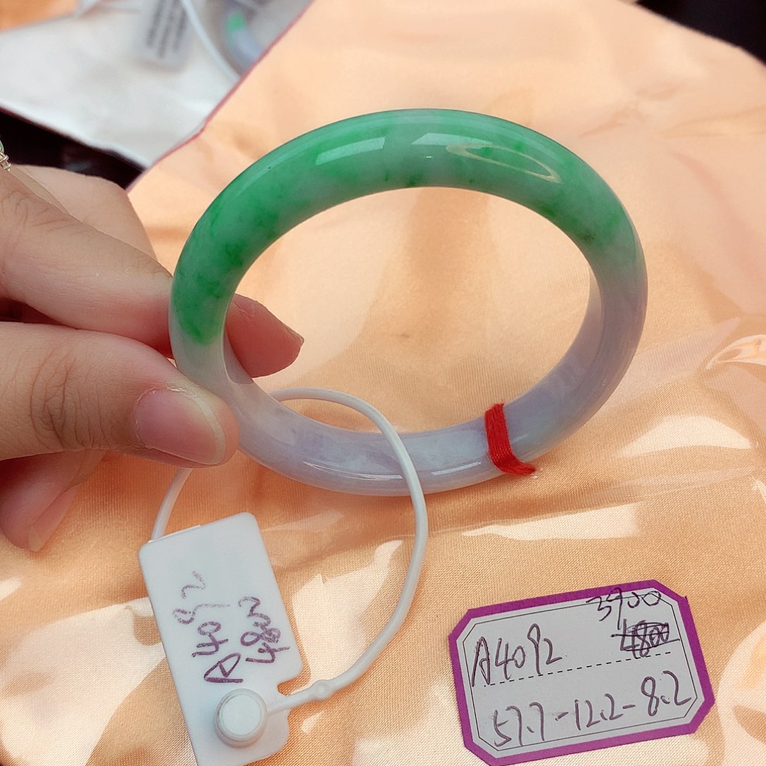翡翠未镶嵌手镯缅甸翡翠