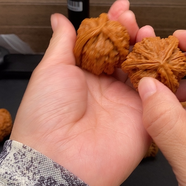 张***超把件文玩核桃白奔