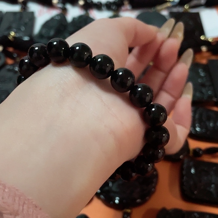 翡翠颈饰未镶嵌旺***把