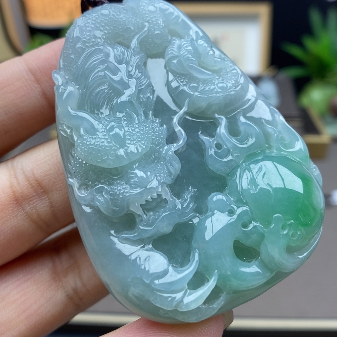 翡翠未镶嵌颈饰吊坠53