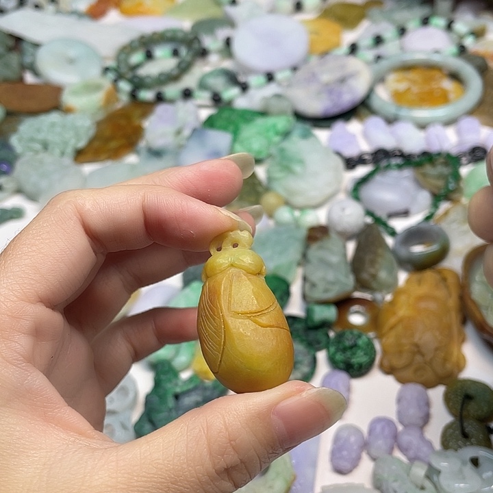 未镶嵌定制翡翠翡翠