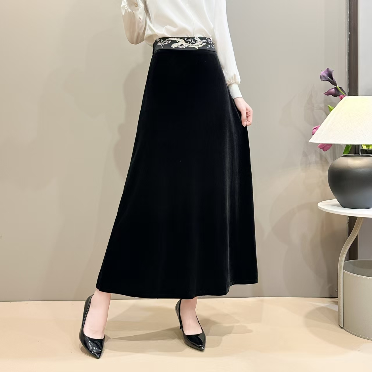 刺绣高腰秋冬季大码高腰A字裙马面裙时尚显瘦大摆半身裙裙子高腰