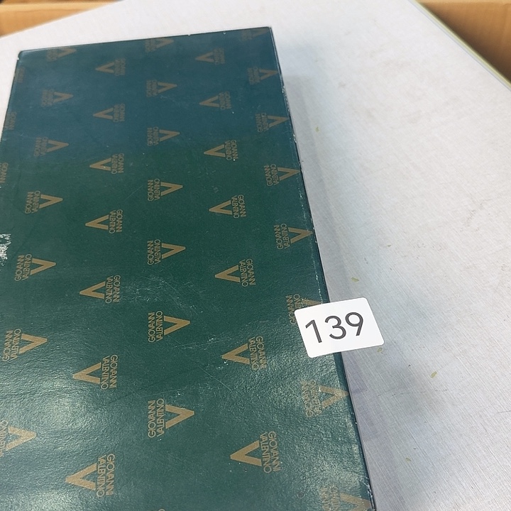 冯***靓柒喜美瓷 只售正品很好看的碟子