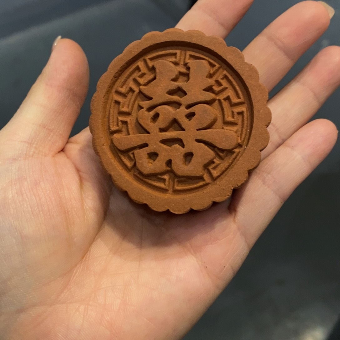 微瑕器物。                 