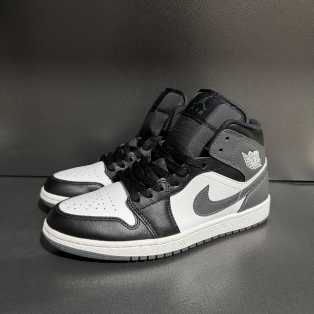 95新 maje 40码/aj1 黑白灰 中帮男款板鞋