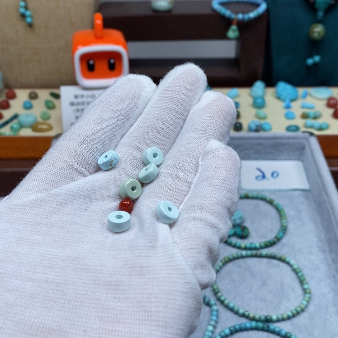 未镶嵌配饰南红玛瑙