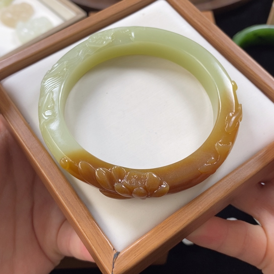 【闪购商品】和田玉手镯58.5未镶嵌