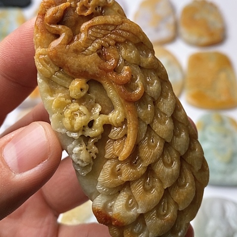 定制翡翠未镶嵌翡翠