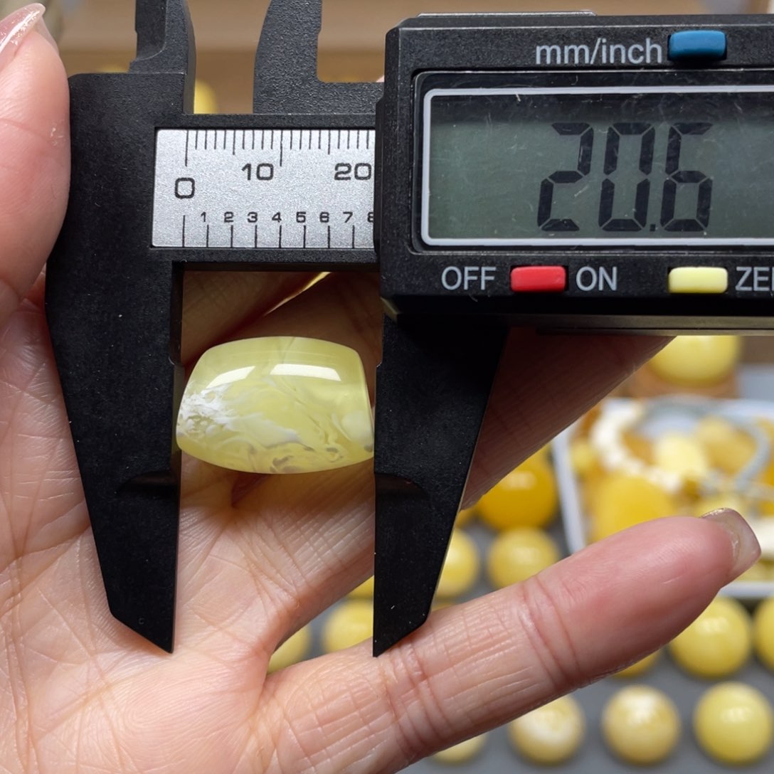 蜜蜡裸石未镶嵌天然