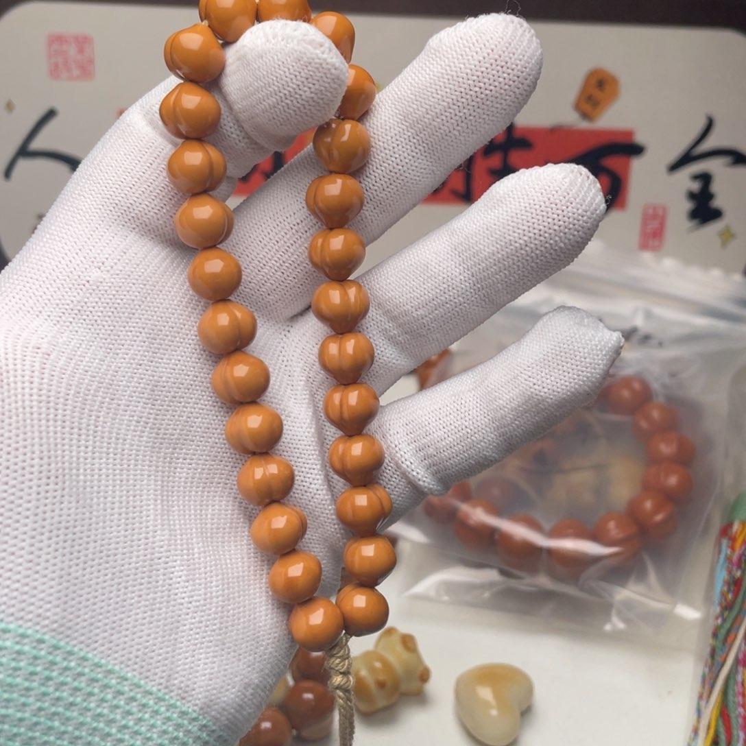 2***n猴头核桃吊坠聚宝盆