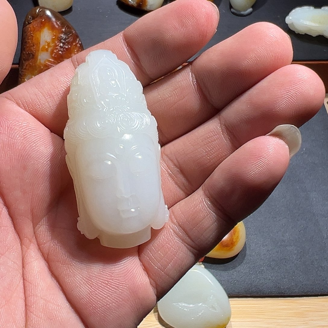 那***啊和田玉未镶嵌颈饰