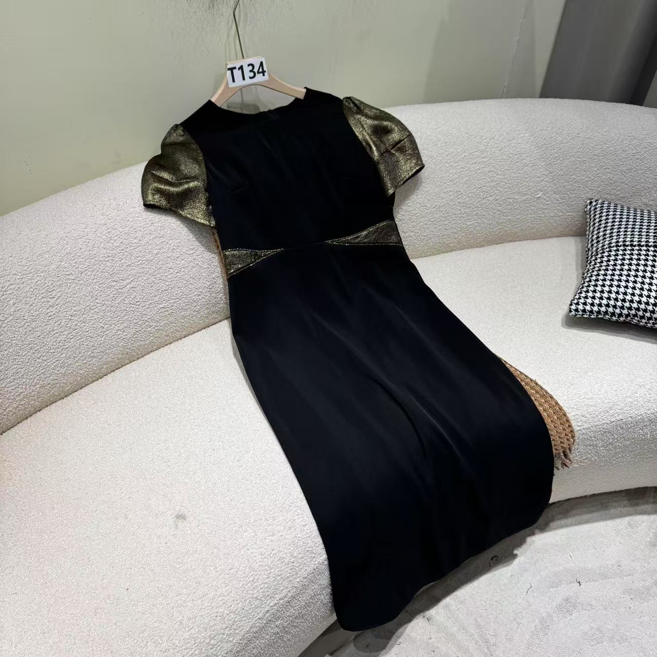 T134 新款夏季时尚气质显瘦裙子