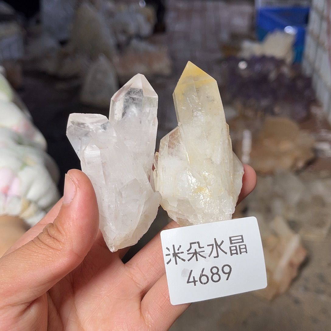 夏****珠宝半成品未镶嵌水晶