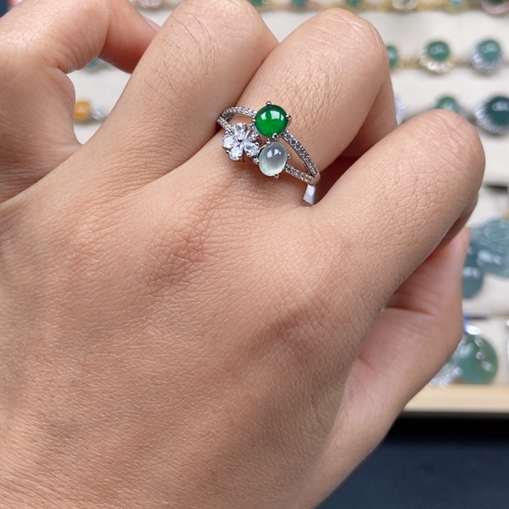 翡翠未镶嵌戒指戒指