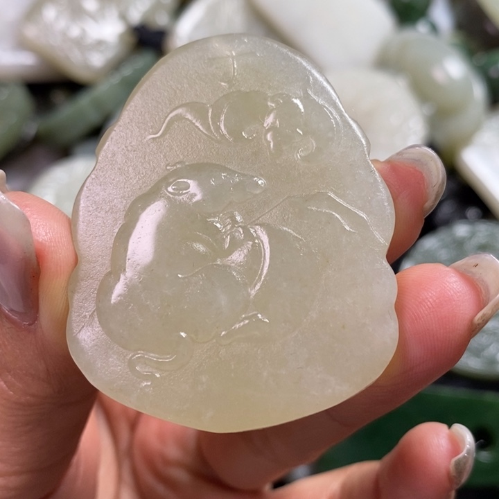 和田玉颈饰未镶嵌