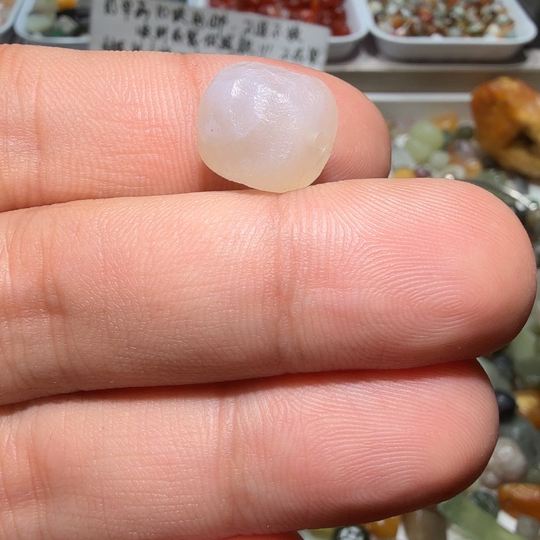 和田玉未镶嵌珠宝奇石