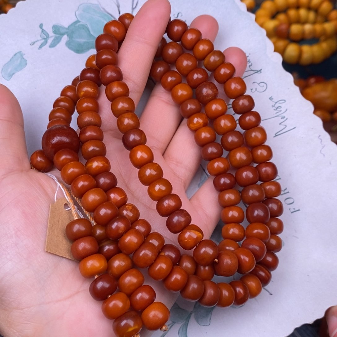 蜜蜡裸石未镶嵌蜜蜡