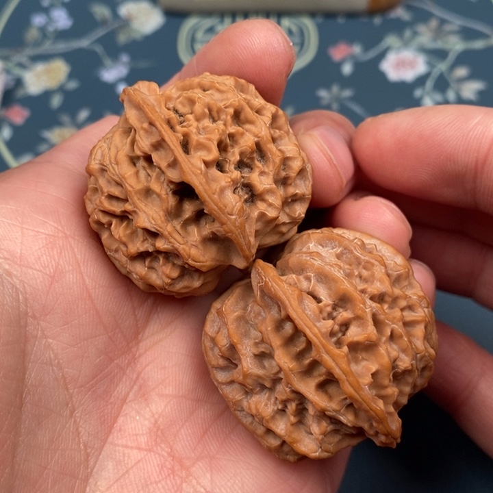 文玩核桃吊坠39原桩精配，苹果园，毕业对，推荐，E118