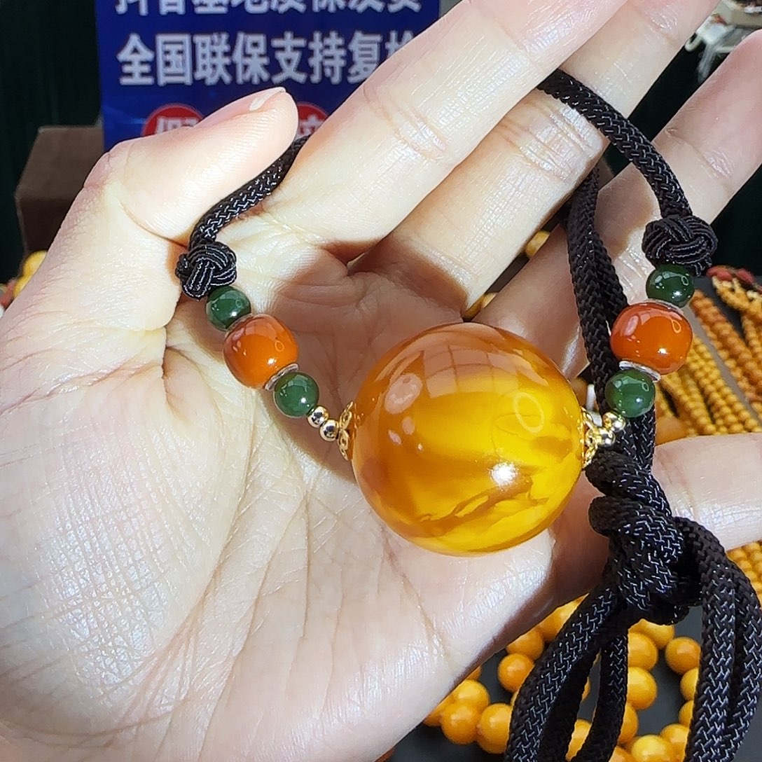 琥珀未镶嵌颈饰29MM