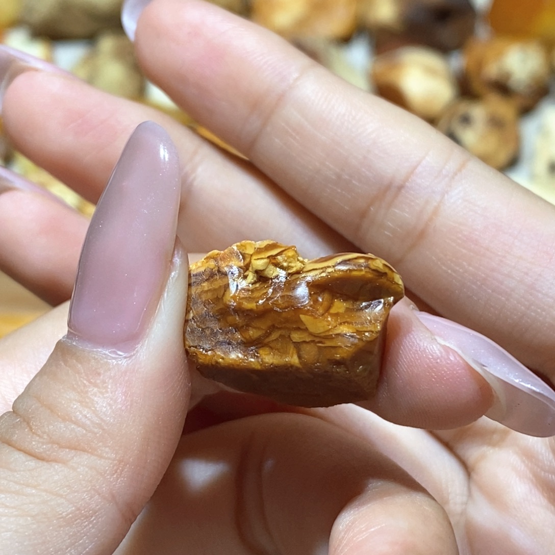 定制琥珀蜜蜡原石