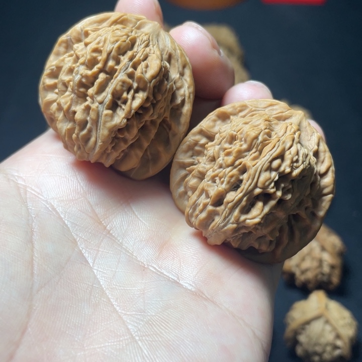 文玩核桃把件四座楼40mm