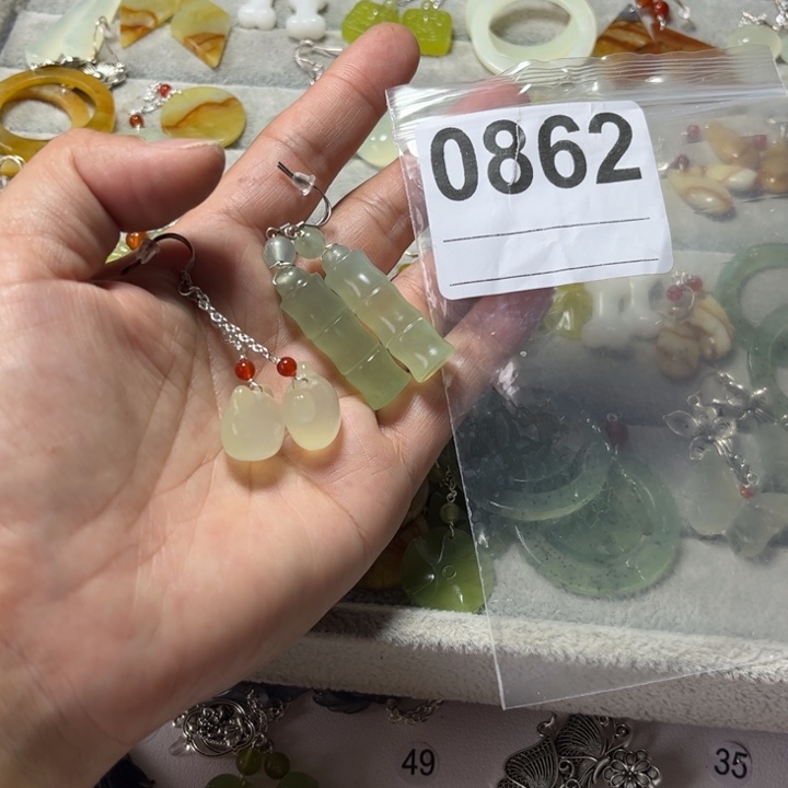 紫***薇蛇纹石玉合金耳饰