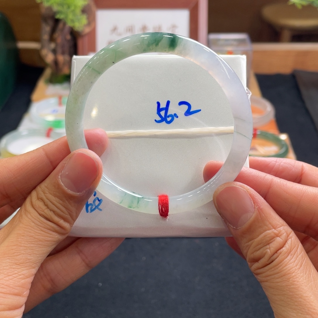翡翠手镯未镶嵌56.2冰飘花
