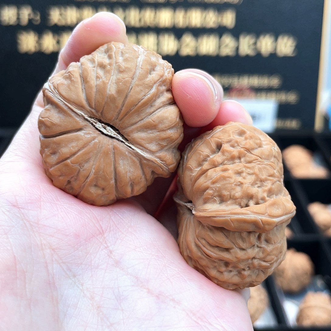 把件文玩核桃年末冲刺一口价矮桩椭圆瓜一字底全品红南瓜3807