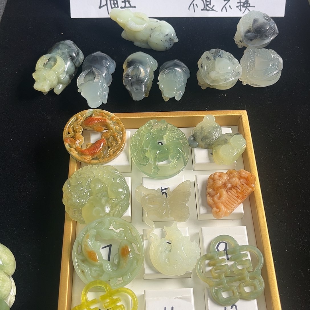 蛇纹石玉未镶嵌，？！