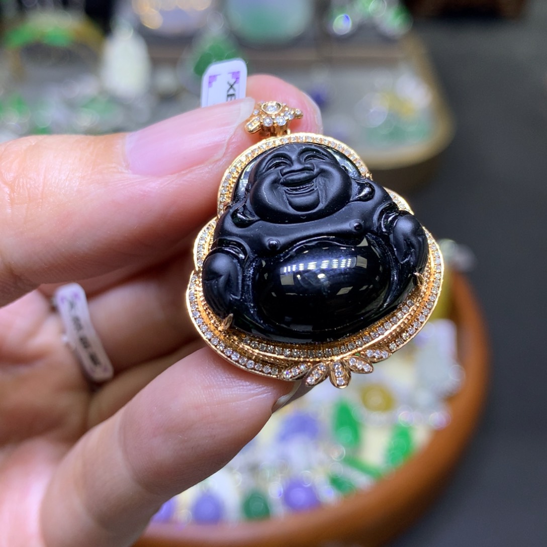 翡翠18K金镶嵌颈饰 翡翠吊坠项链