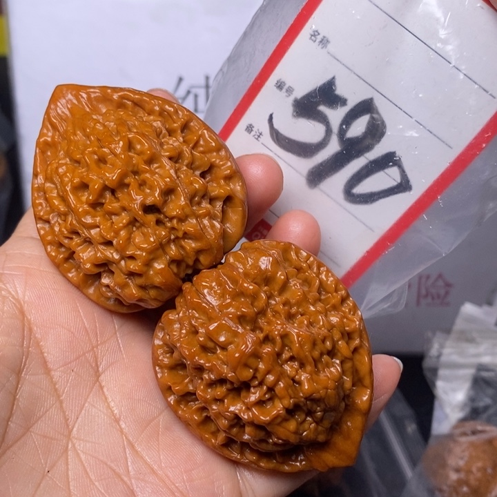 文玩核桃把件590，45官帽色差