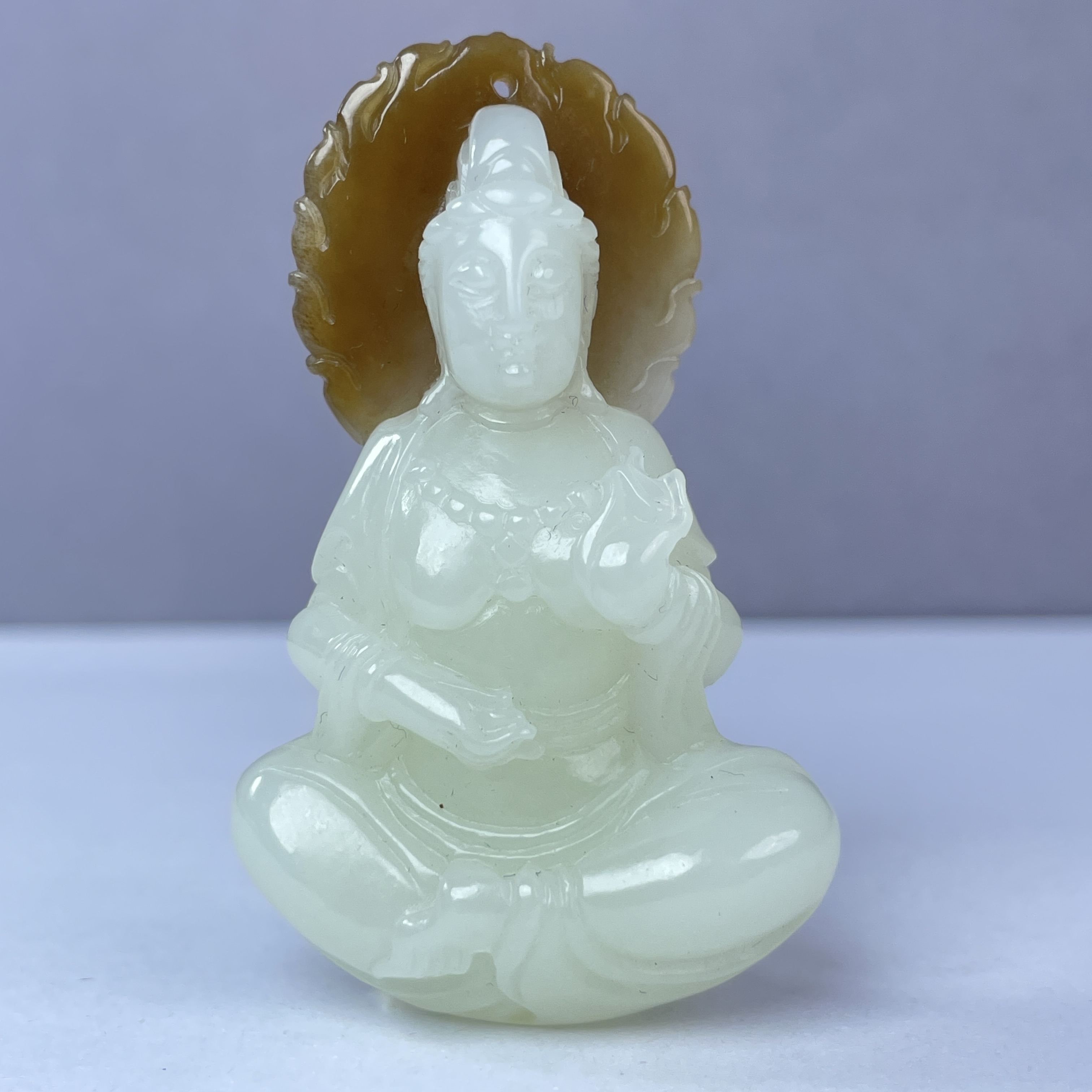 c369 和田玉糖玉慈心观音佩