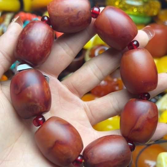 琥珀手串未镶嵌蜜蜡