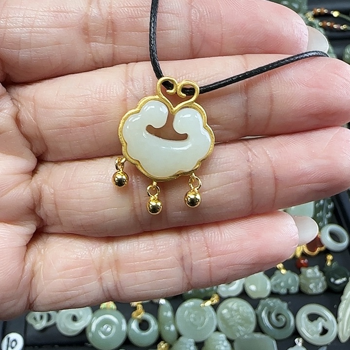 和田玉吊坠(不含链)未镶嵌