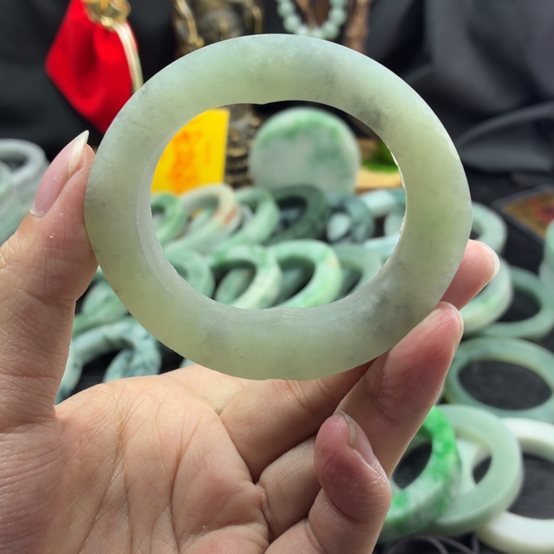 定制翡翠未镶嵌天然翡翠A货毛胚手镯定制