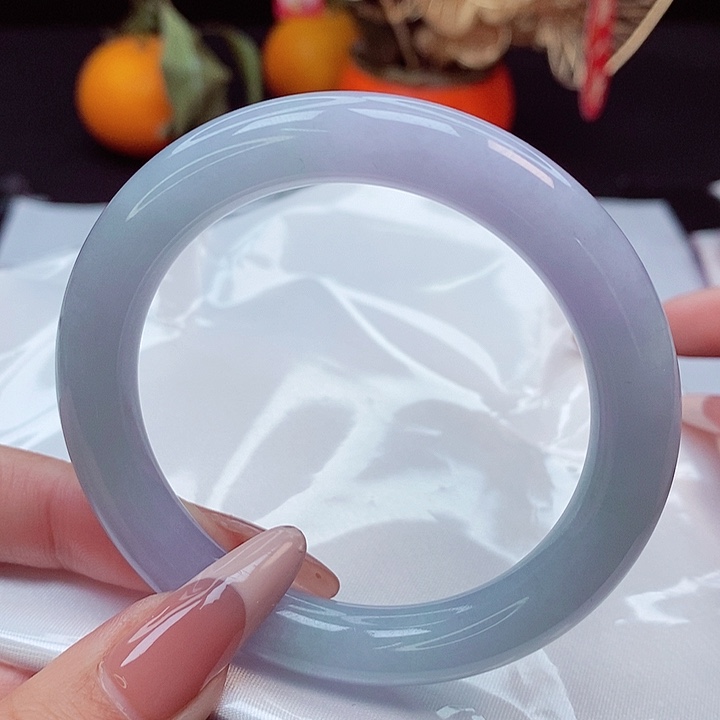 翡翠手镯未镶嵌53圈