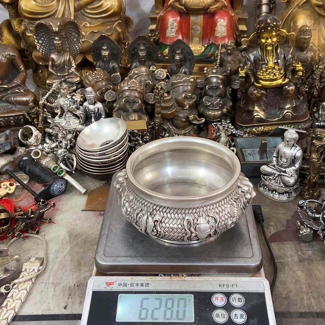 老杨黄铜摆件老杨黄铜摆件