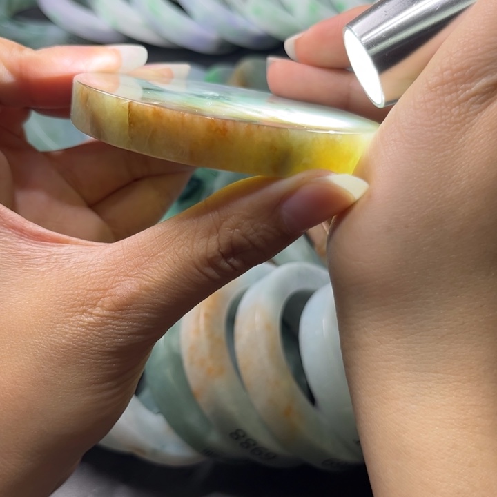 定制翡翠未镶嵌翡翠