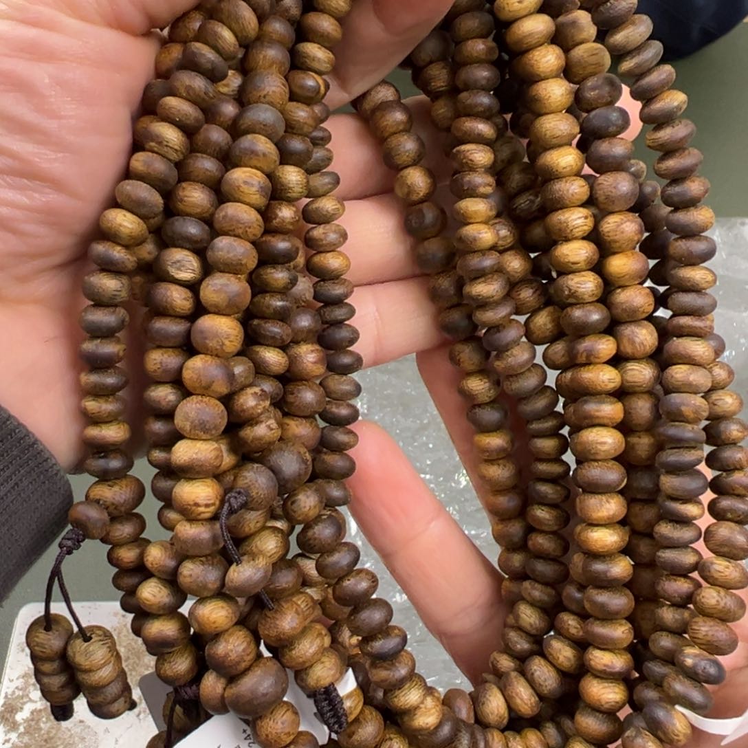 沉香手串海南老白棋树钉多圈多样性发一08/24g