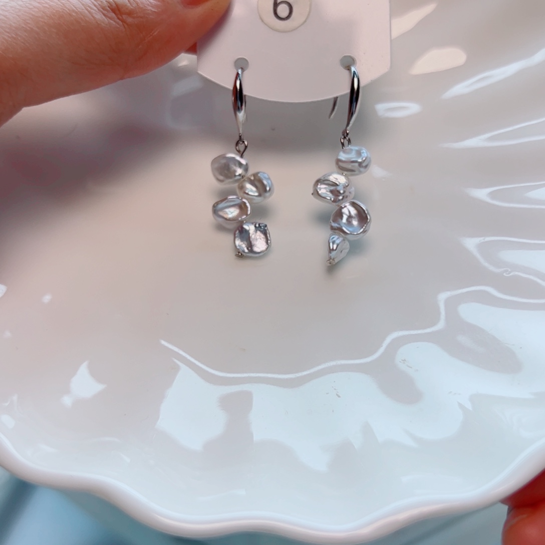 银S925镶嵌淡水珍珠耳饰