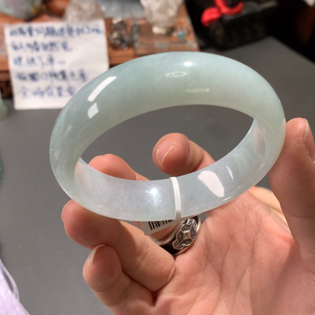 翡翠手镯未镶嵌57.5圈口